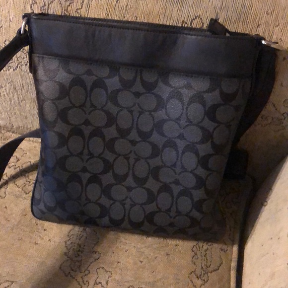 Coach Other - Coach men’s signature black crossbody